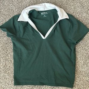 Hollister collered shortsleeved t-shirt (full length - mid length)